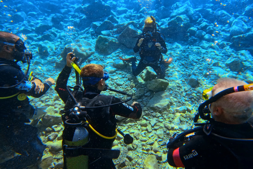 Aventure Sous-Marine à Djerba – Plongée sur les Rochers (5‑16 m) | Expérience Aquatique à Djerba