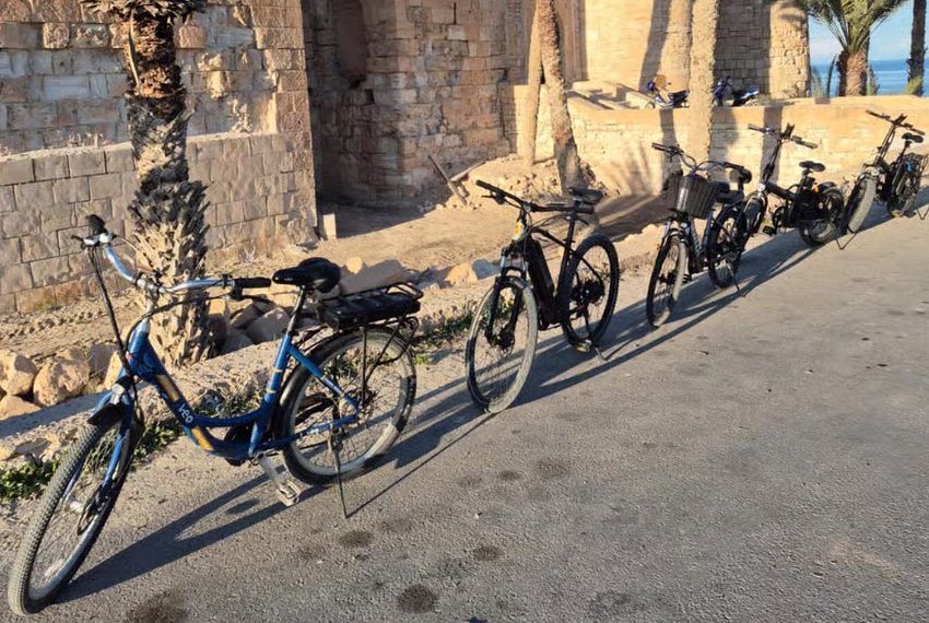 Balade en Vélo Électrique à Djerba – Découverte Facile & Fun 4H